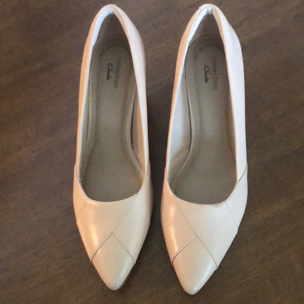 Clarks Women's Linvale Sage Blush Leather Beige Rose Pink sz. 9W Pre owned.